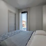 Appartamento Relax Luxury Sirmio - Elegante Trilocale Con Piscina A Sirmione