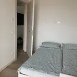 Appartamento Relax Luxury Sirmio - Elegante Trilocale Con Piscina A *