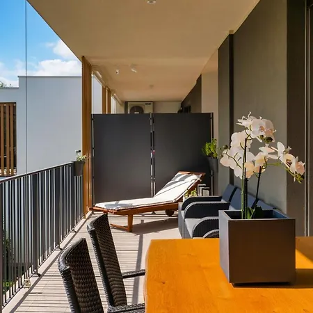 Relax Luxury Sirmio - Elegante Trilocale Con Piscina A Lägenhet *
