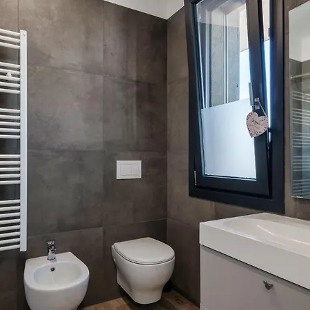Lägenhet Relax Luxury Sirmio - Elegante Trilocale Con Piscina A Sirmione