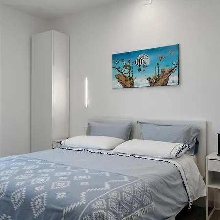 Relax Luxury Sirmio - Elegante Trilocale Con Piscina A Lägenhet *