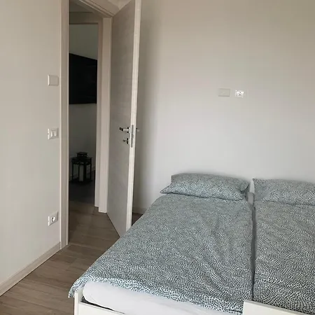 Lägenhet Relax Luxury Sirmio - Elegante Trilocale Con Piscina A *